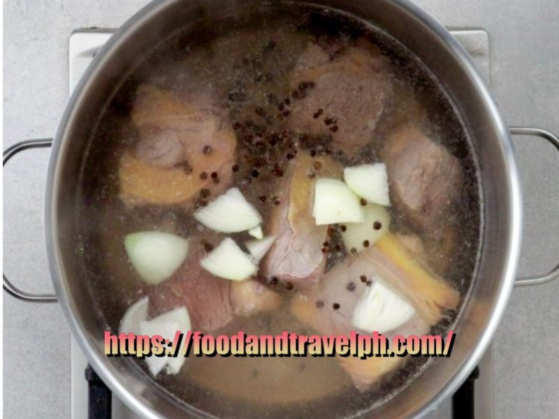 How to cook beef Pares a famous street food now in the Philippines