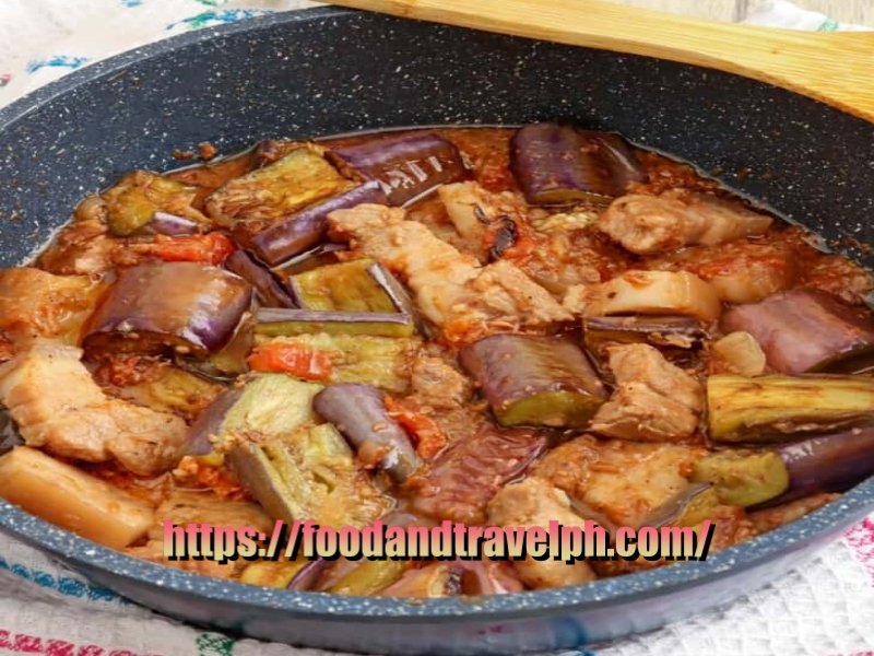 Binagoongang eggplant with Pork
