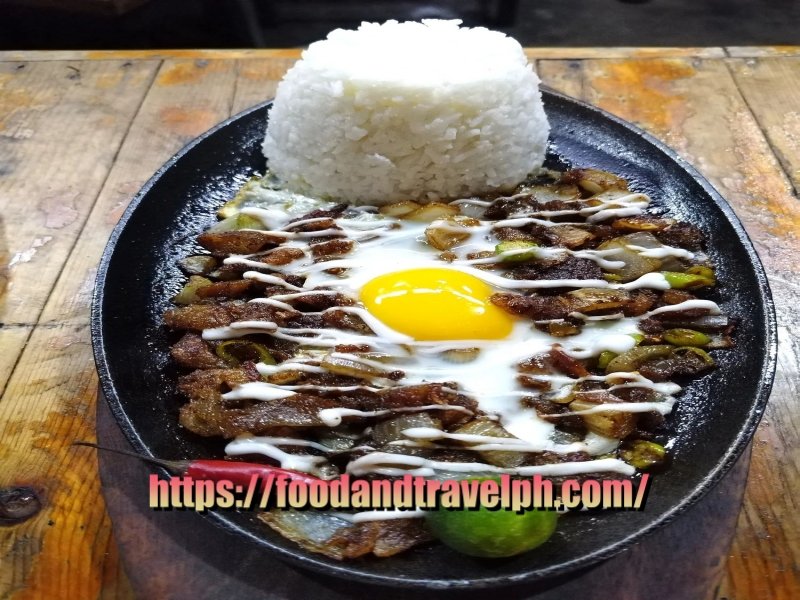 Sizzling Pork Sisig: A Filipino Culinary Delight